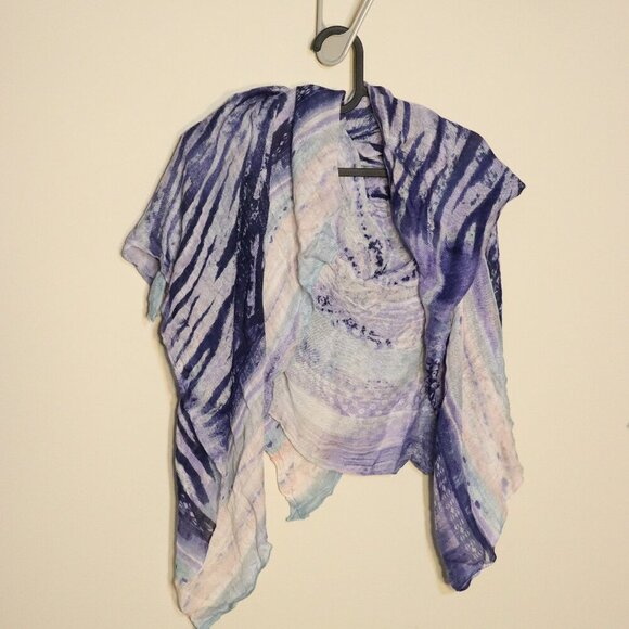 Chico scarf white, blue, and purple lightweight summer scarf with animal print - Picture 3 of 5